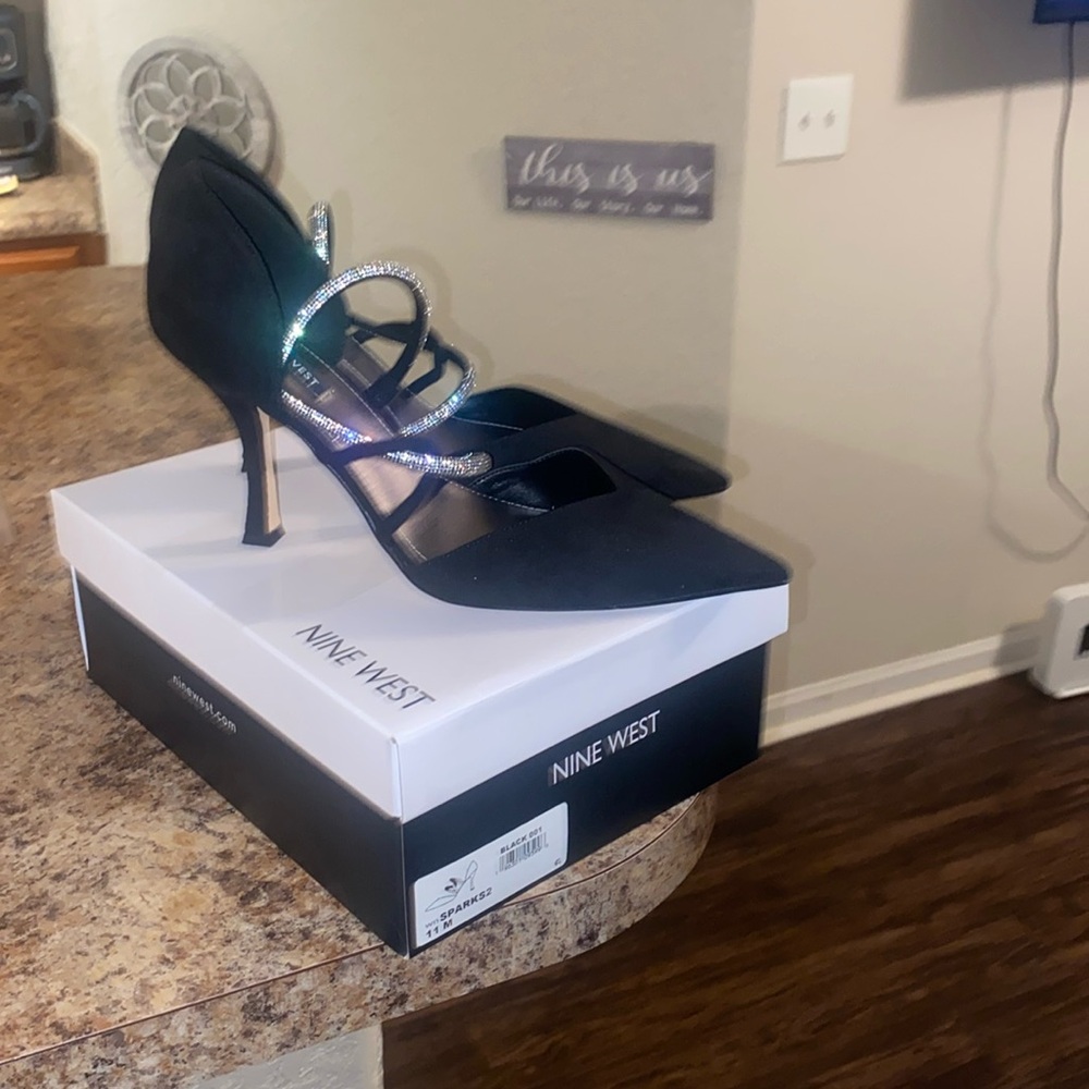 Nine West Pump
